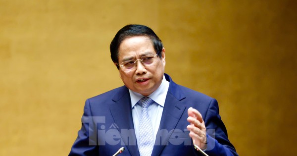 Thủ tướng: Chuyển đổi trạng thái từ thụ động sang chủ động phục vụ nhân dân