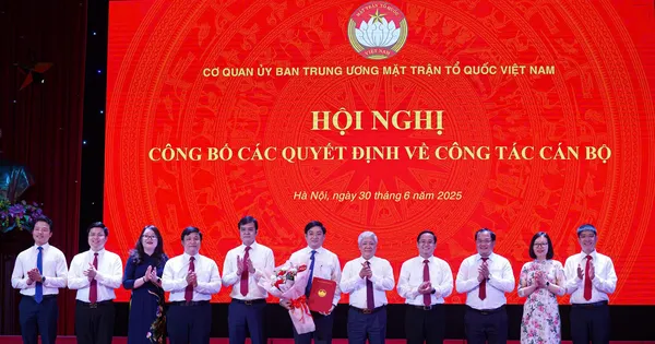 Công bố quyết định về công tác cán bộ tại Cơ quan Uỷ ban Trung ương MTTQ Việt Nam