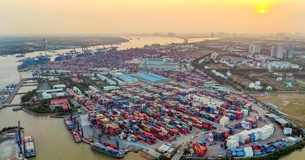Phát triển logistics xanh để không bị ‘nhấn chìm’ trong làn sóng công nghệ