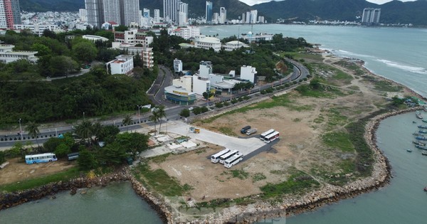Chấm dứt hợp đồng khai thác 11 bãi giữ xe tư nhân ở Nha Trang