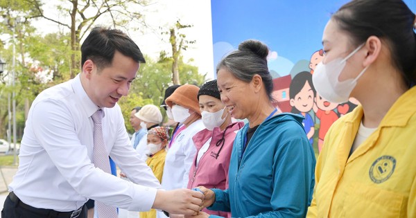 Thanh niên tiên phong đến những vùng khó, hỗ trợ chăm sóc sức khỏe bà mẹ và trẻ em
