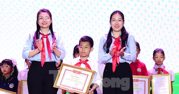 ‘Cây cọ nhí’ giành giải Nhất vẽ tranh 'Em yêu Tổ quốc Việt Nam'
