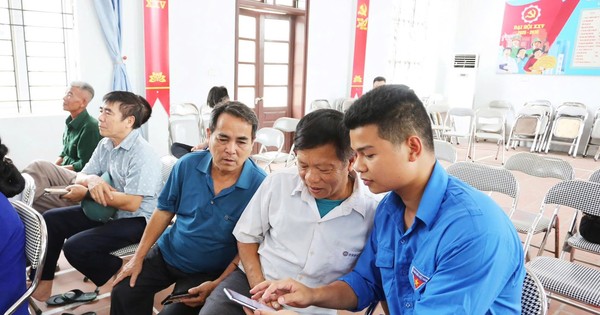 Cấp phát chữ ký số trong ra quân Chiến dịch Thanh niên tình nguyện Hè 2025