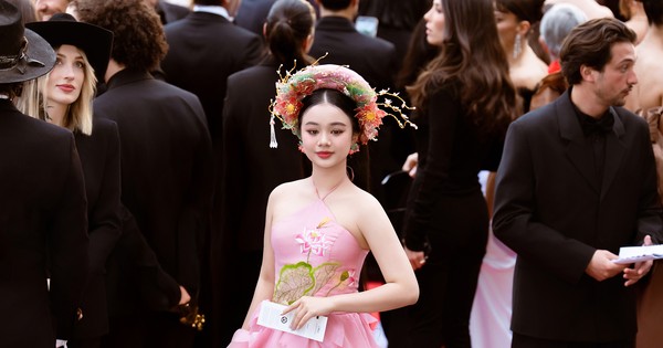 Mẫu teen Việt xinh đẹp, học giỏi tỏa sáng tại Liên hoan phim Cannes 2025