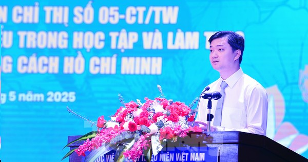 'Mạch nguồn' để soi chiếu phong cách làm việc, khả năng cống hiến