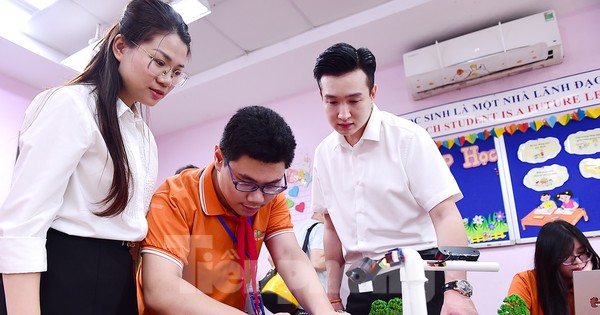 Nhà sáng tạo Gen Alpha thiết kế sản phẩm AI vì chờ đèn đỏ, ùn tắc giao thông