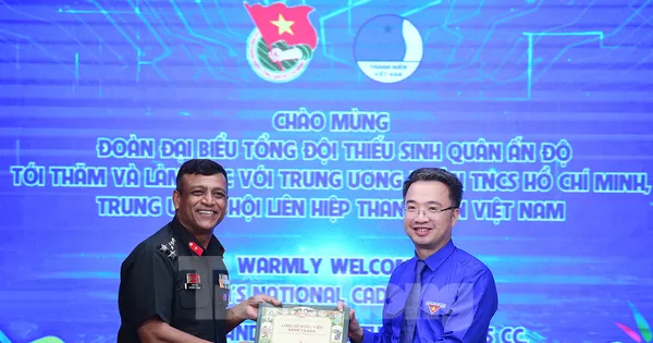 Bí thư Trung ương Đoàn tiếp xã giao Tổng đội Thiếu sinh quân Ấn Độ