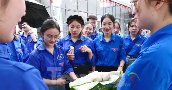 Đặc sản Hà thành thu hút giới trẻ