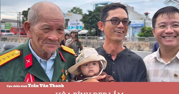 Cựu chiến binh đi xe máy hơn 1.300km vào TP.HCM: “Hòa bình đẹp lắm!”