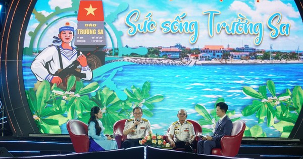 'Sức sống Trường Sa' và những cuộc gặp gỡ đầy xúc động