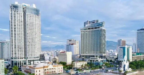 Khách nói 'run sợ' khi đến Nha Trang bị cùm khóa xe, CSGT nói gì?