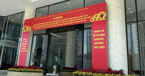 Sẵn sàng cho lễ công bố thành lập và ra mắt lãnh đạo TPHCM mới