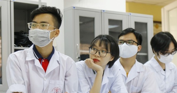 Thông tin mới nhất về học phí các trường đào tạo ngành Y Dược năm 2025