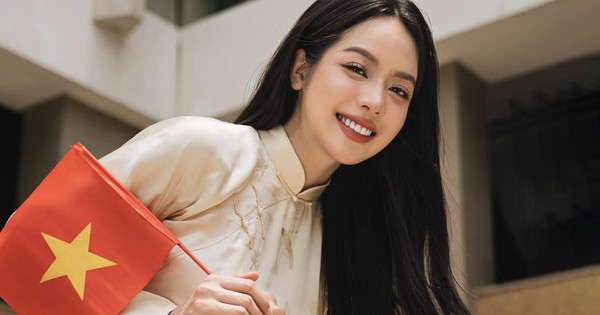 Dàn hoa hậu mặc áo dài hướng về đại lễ 30/4