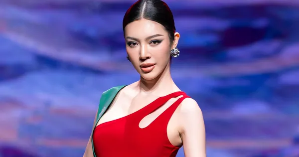 Thí sinh Hoa hậu Trái Đất Việt Nam diễn áo tắm