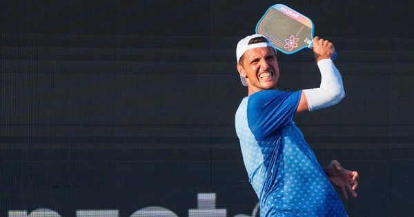 Tay vợt Pickleball số 1 thế giới Andrei Daescu thi đấu ở Việt Nam