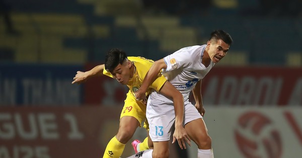 Trực tiếp Thép Xanh Nam Định vs Đông Á Thanh Hóa 0-0 (H1): Hiệp 1 bắt đầu