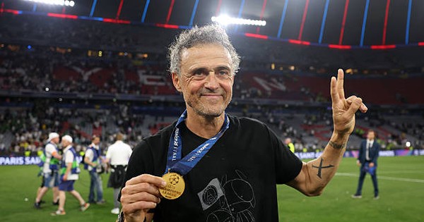 Vô địch và đi vào lịch sử, Luis Enrique hoàn tất ước nguyện với cô con gái đã mất