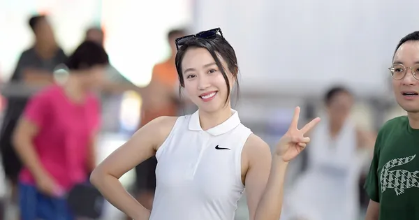 Diễn viên Huỳnh Hồng Loan dẫn đầu cuộc đua Người đẹp Pickleball