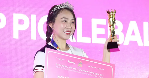 Diễn viên Huỳnh Hồng Loan được vinh danh Người đẹp Pickleball của Giải Pickleball Việt Nam 2025