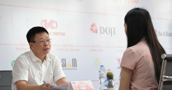 Độc đáo phần thi mặt mộc