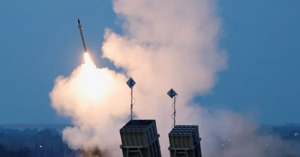 Israel cảnh báo Iran ‘sẽ phải trả giá’
