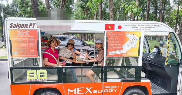 Tương lai nào cho xe điện du lịch đang 'mắc kẹt' giữa lòng TPHCM?