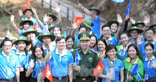 Sinh viên Việt Nam viết tiếp câu chuyện hòa bình
