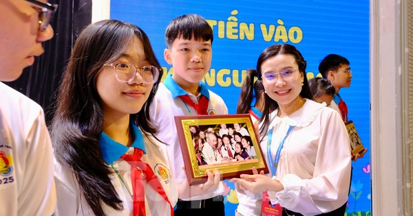 Bí thư Trung ương Đoàn gặp mặt đại biểu Cháu ngoan Bác Hồ toàn quốc