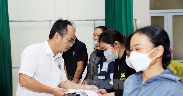 Điểm tựa tinh thần hỗ trợ người dân khó khăn vươn lên thoát nghèo