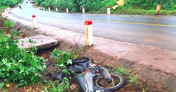 Hai thiếu nữ tử vong bên vệ đường