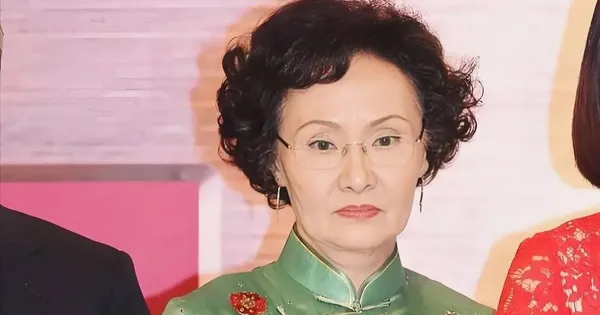 Vợ chồng nữ diễn viên Tuyết Ni qua đời