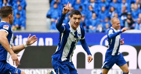 Cầu thủ gốc Việt đạt thỏa thuận gia nhập nhà đương kim vô địch Bundesliga