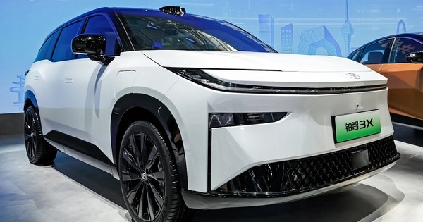 Xe điện giá rẻ của Toyota hút khách ở Trung Quốc