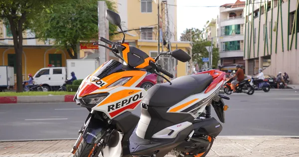 Cận cảnh Honda Vario bản giới hạn Repsol vừa về Việt Nam