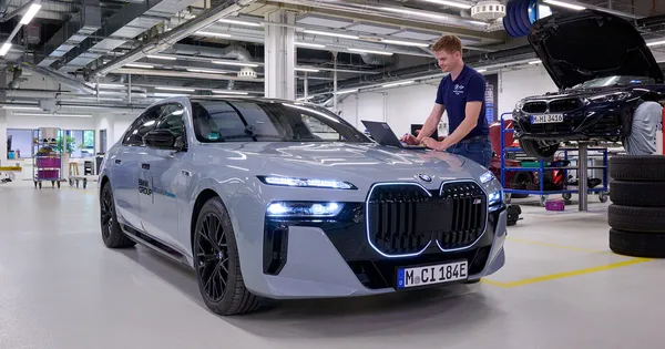 Các hãng chạy đua đưa pin xe điện 1.000 km/lần sạc ra thị trường