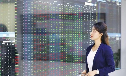 Cổ phiếu 'vua' kéo thị trường vượt 1.275 điểm