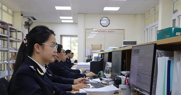 Tạm dừng làm thủ tục hải quan từ 22h ngày mai