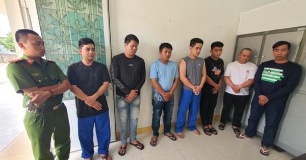 Nhóm côn đồ tạt sơn, đập phá quán phở: Liên tục thay đổi quần áo trên đường trốn chạy