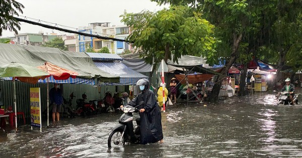 Từ chiều nay, TPHCM mưa lớn, đề phòng thời tiết cực đoan