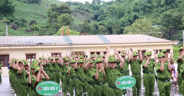 'Chiến sĩ nhí' xuất quân học làm chiến sĩ công an