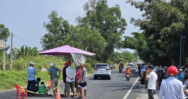 Ô tô ‘đấu đầu’ xe máy, một người tử vong