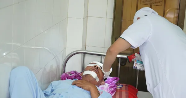 Cánh quạt máy bay không người lái chém gãy xương mũi người đi đường