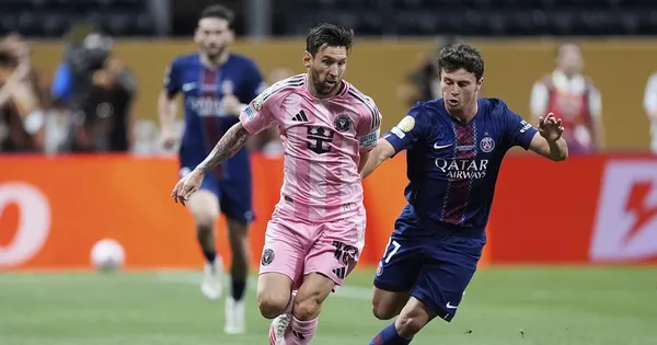 Messi 'bất lực', Inter Miami thảm bại trước PSG