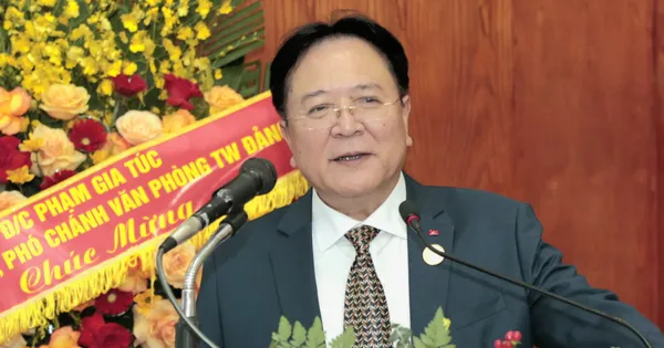 NSND Vương Duy Biên lên chức chủ tịch