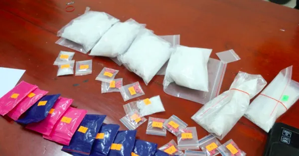 Cựu đội phó Công an TP Việt Trì lập công bằng cách đưa tiền cho tội phạm đi mua ma túy để bắt giữ