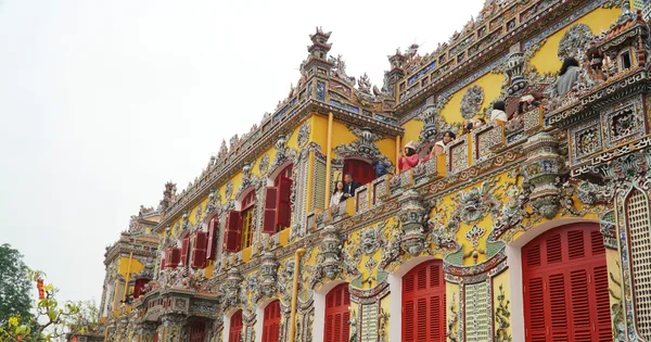 Huế luôn mới - bài 6: Vàng son tìm lại
