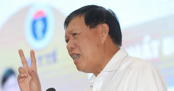 Thứ trưởng Bộ Y tế Đỗ Xuân Tuyên: 'Nhiều người nổi tiếng quảng cáo hàng gian, hàng giả'