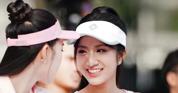 Sắc vóc Hoa hậu Hà Trúc Linh tại lễ khai mạc Giải Pickleball Việt Nam