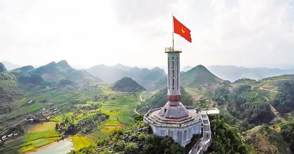 Cột cờ Quốc gia Lũng Cú nay thuộc tỉnh Tuyên Quang, việc tiếp đón du khách sẽ linh hoạt, nhanh chóng hơn trước